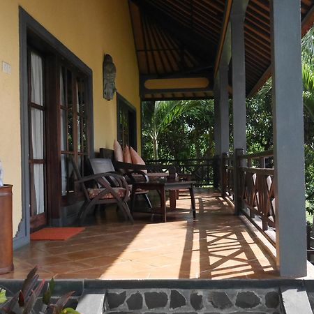 Puri Mangga Sea View Resort And Spa Ловина Экстерьер фото