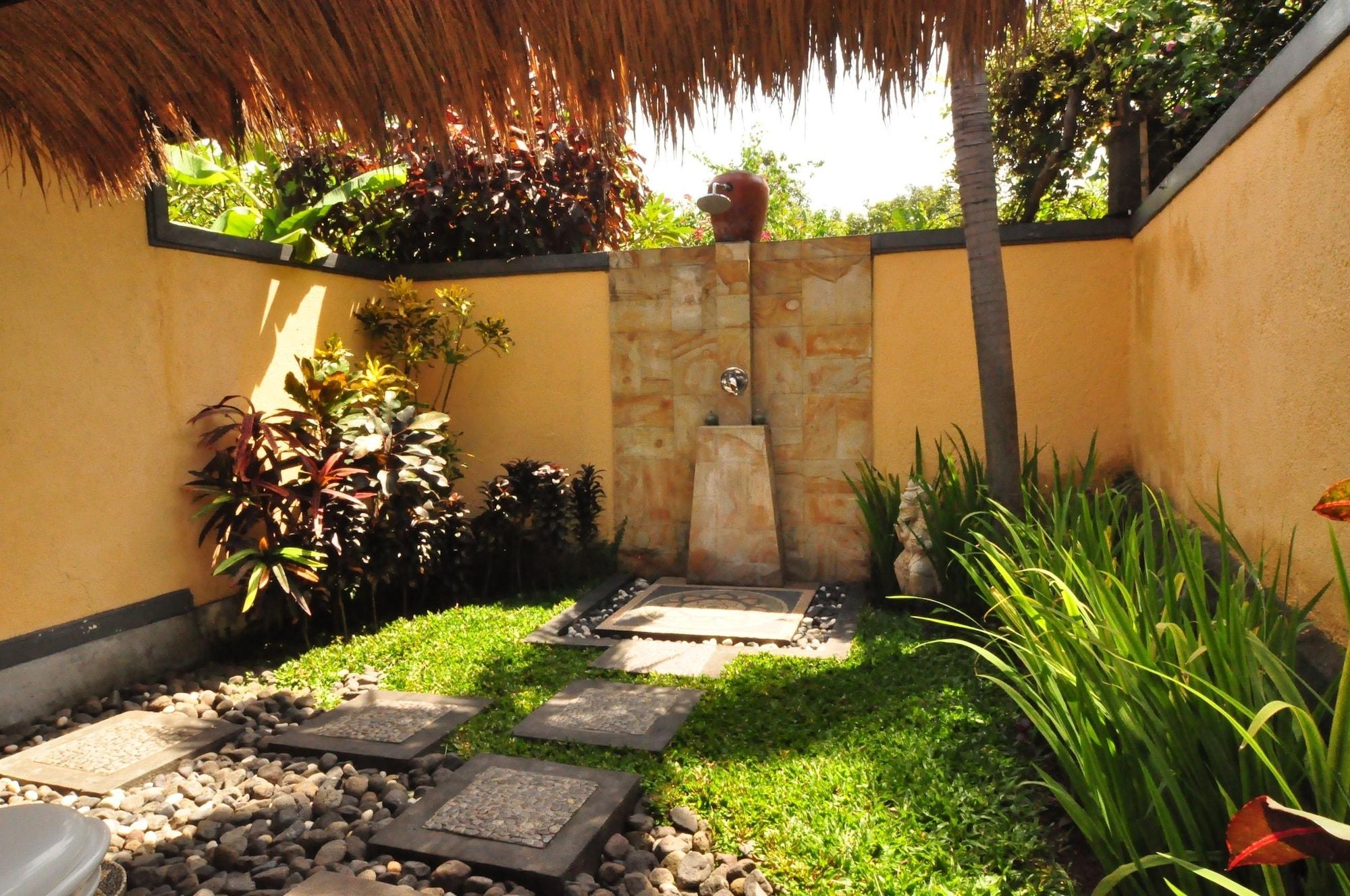 Puri Mangga Sea View Resort And Spa Ловина Экстерьер фото