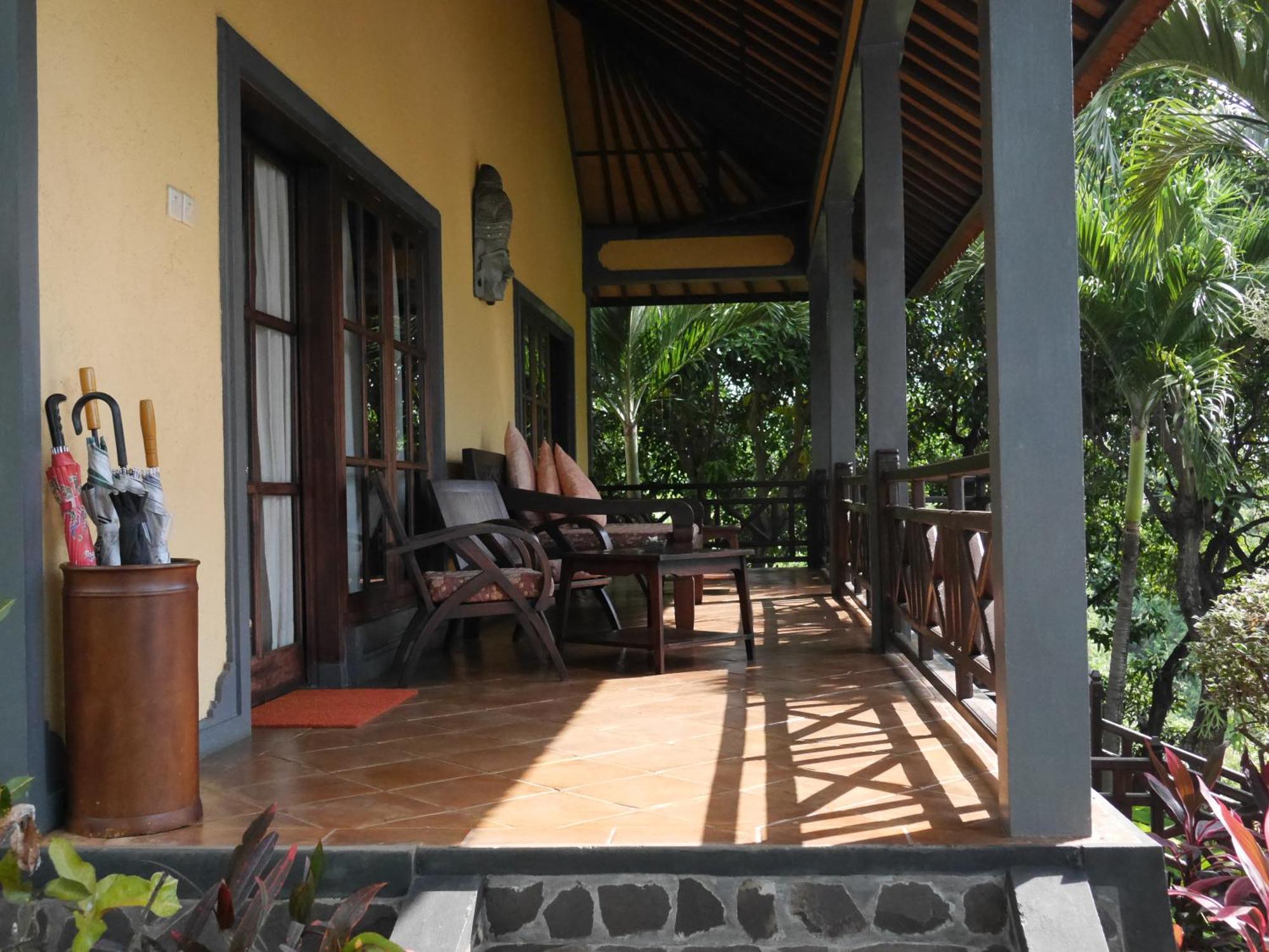 Puri Mangga Sea View Resort And Spa Ловина Экстерьер фото