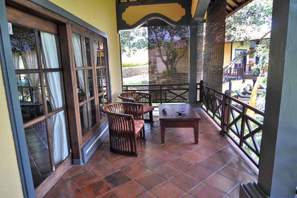 Puri Mangga Sea View Resort And Spa Ловина Экстерьер фото